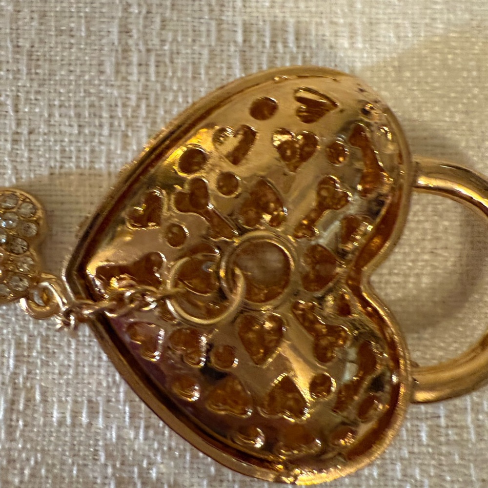 Love Lock Purse Charm – Gold Tone Heart & Key Crystal Keyring - Picture 3 of 4